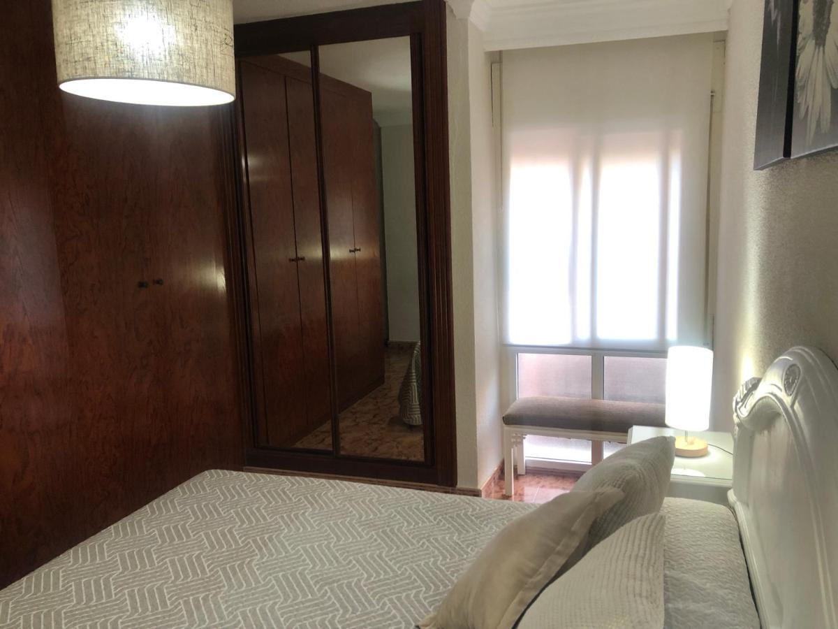 Piso En Pedregalejo A 50M De La Playa. Apartment Malaga Ngoại thất bức ảnh